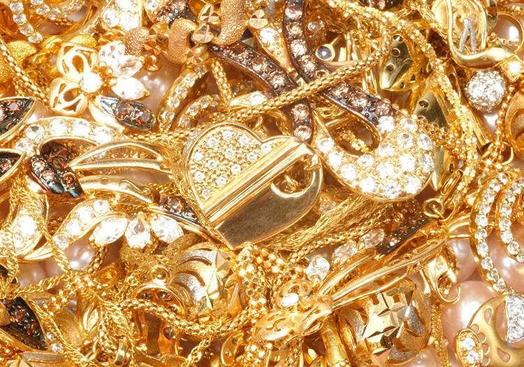 Недорогие золотые украшения в салонах 585 Gold